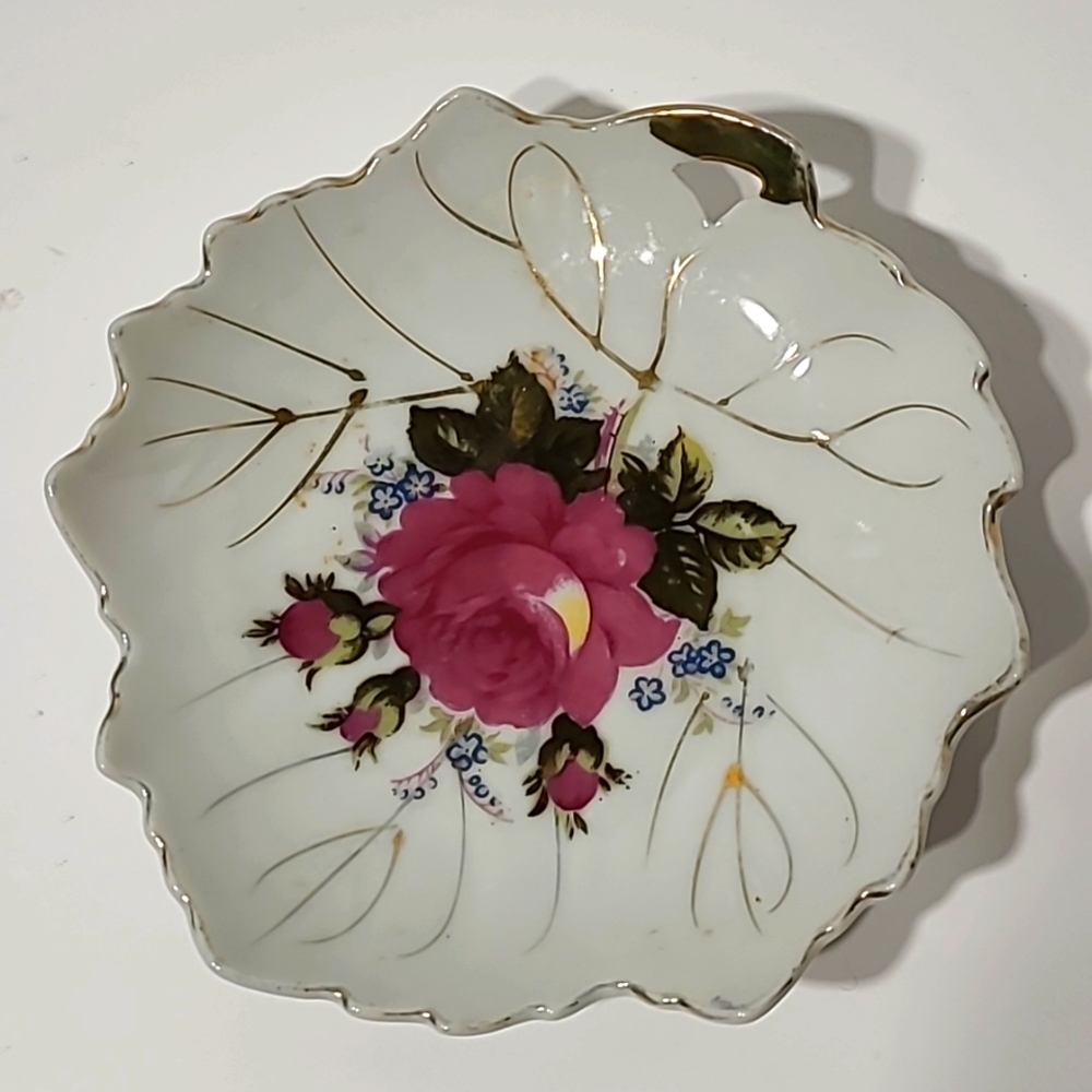 Occupied Japan floral decorated porcelain Jewelry Catcher Vintage